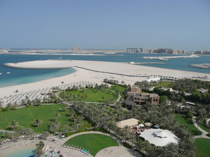 Wild Wadi Waterpark — Jumeirah, рядом с Burj Al Arab